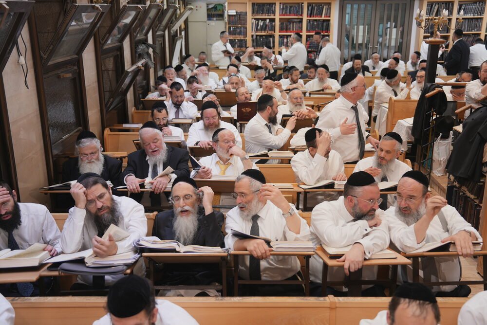 בית מדרש טהרות מלא באברכים